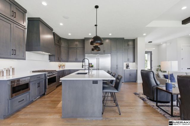 9859 S 98th Circle, Papillion, NE 68048
