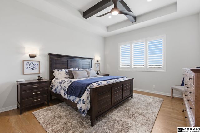 9859 S 98th Circle, Papillion, NE 68048