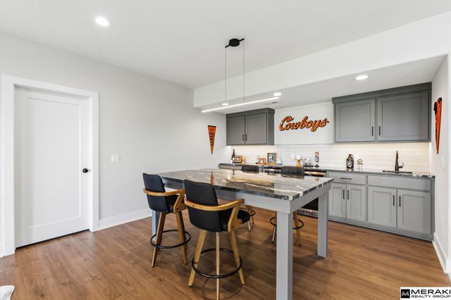 9859 S 98th Circle, Papillion, NE 68048