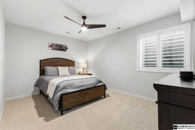 9859 S 98th Circle, Papillion, NE 68048