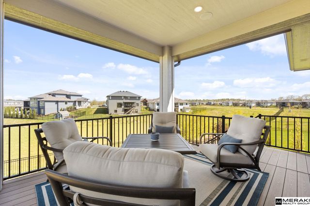 9859 S 98th Circle, Papillion, NE 68048