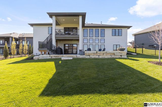 9859 S 98th Circle, Papillion, NE 68048