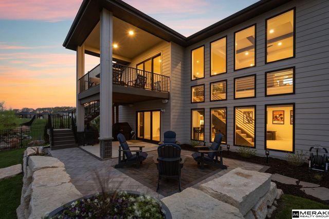 9859 S 98th Circle, Papillion, NE 68048