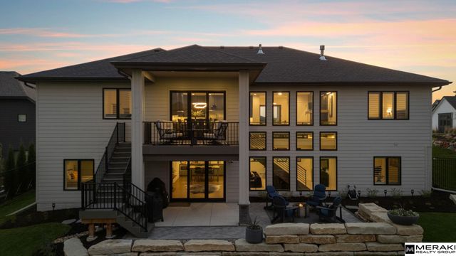 9859 S 98th Circle, Papillion, NE 68048