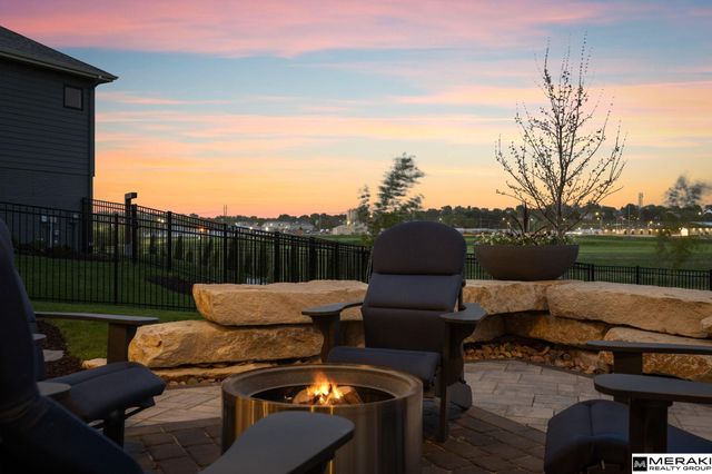 9859 S 98th Circle, Papillion, NE 68048