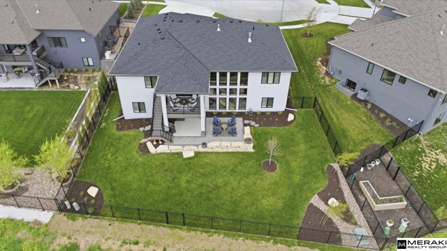 9859 S 98th Circle, Papillion, NE 68048