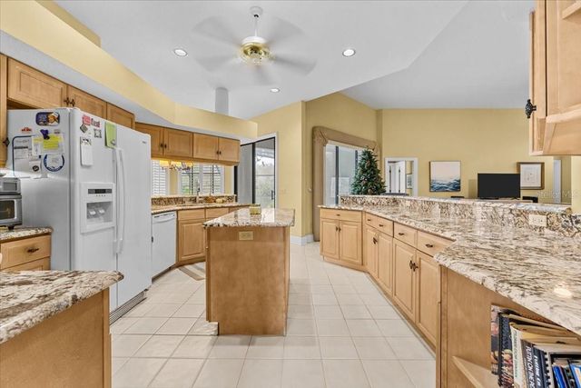 35 GREENHAVEN TRAIL, Oldsmar, FL 34677