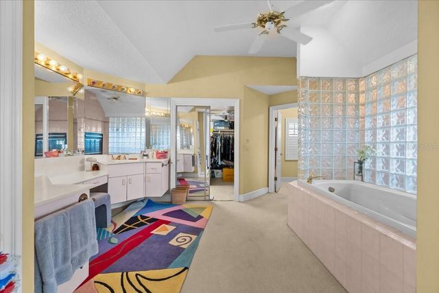 35 GREENHAVEN TRAIL, Oldsmar, FL 34677