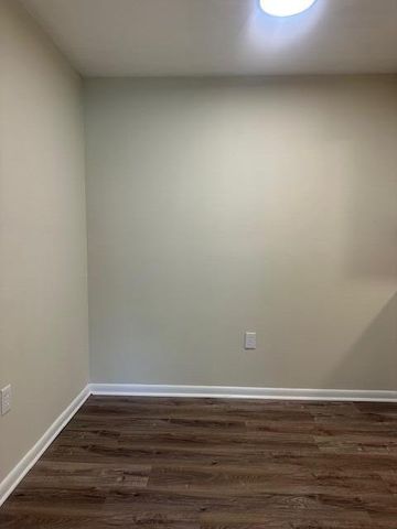2840 Colonial Ave SW Apt A10, Roanoke, VA 24015