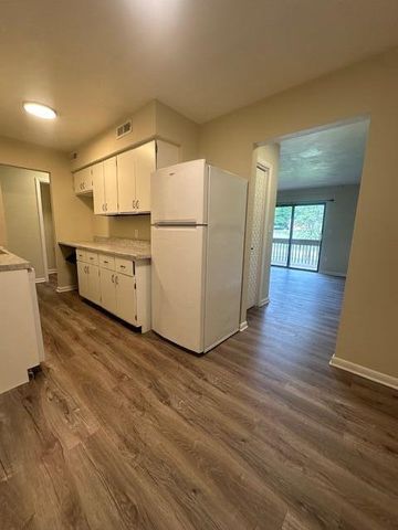 2840 Colonial Ave SW Apt A10, Roanoke, VA 24015
