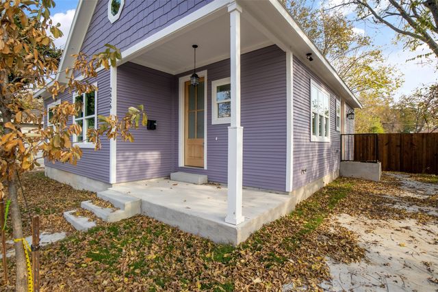 2626 Burger Avenue, Dallas, TX 75215
