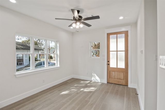 2626 Burger Avenue, Dallas, TX 75215