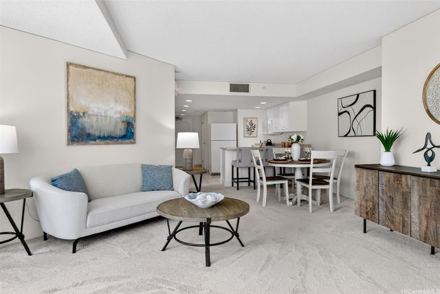 1314 Kalakaua Avenue 911, Honolulu, HI 96826