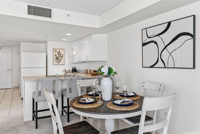 1314 Kalakaua Avenue 911, Honolulu, HI 96826