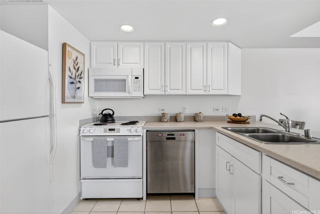 1314 Kalakaua Avenue 911, Honolulu, HI 96826