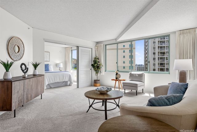 1314 Kalakaua Avenue 911, Honolulu, HI 96826
