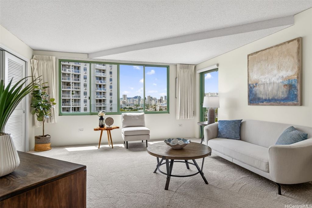 1314 Kalakaua Avenue 911, Honolulu, HI 96826