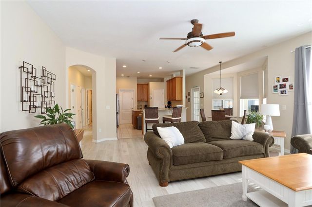 7902 GLEN CREST WAY, Orlando, FL 32836