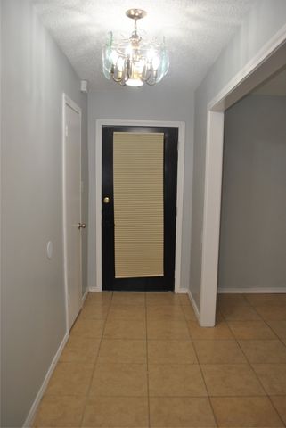 1902 ASPEN Drive, Lewisville, TX 75077