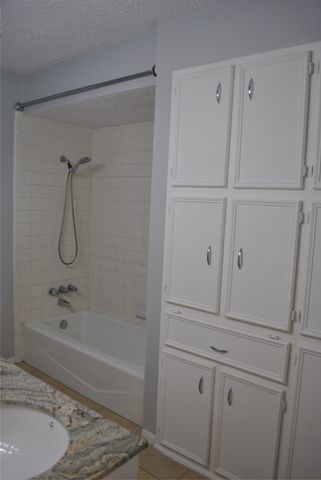 1902 ASPEN Drive, Lewisville, TX 75077