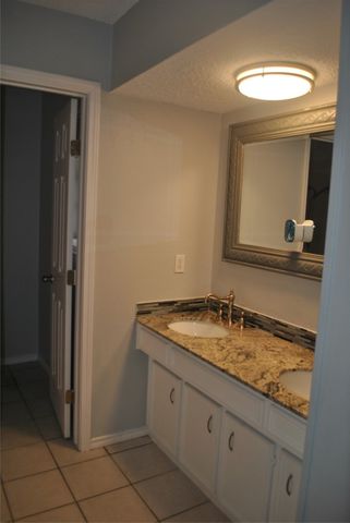 1902 ASPEN Drive, Lewisville, TX 75077