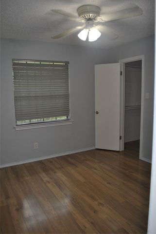 1902 ASPEN Drive, Lewisville, TX 75077