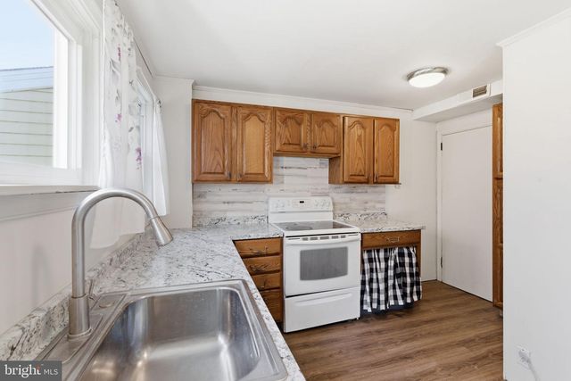 1009 MULBERRY ST, Brookhaven, PA 19015