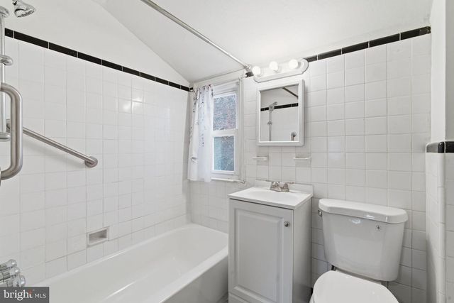 1009 MULBERRY ST, Brookhaven, PA 19015