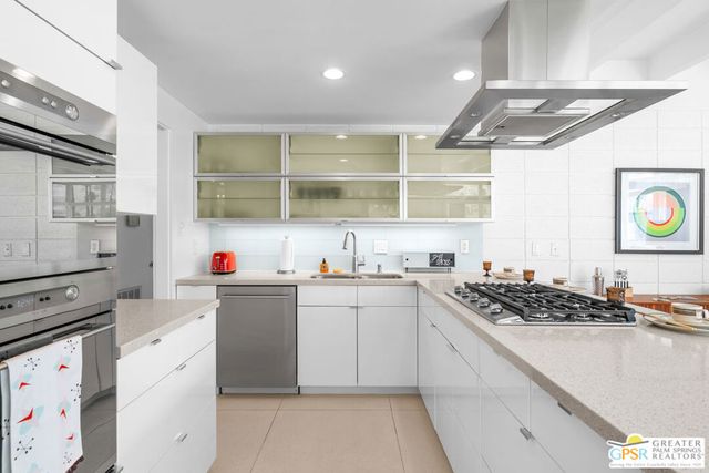 2244 E Tahquitz Canyon Way 8, Palm Springs, CA 92262