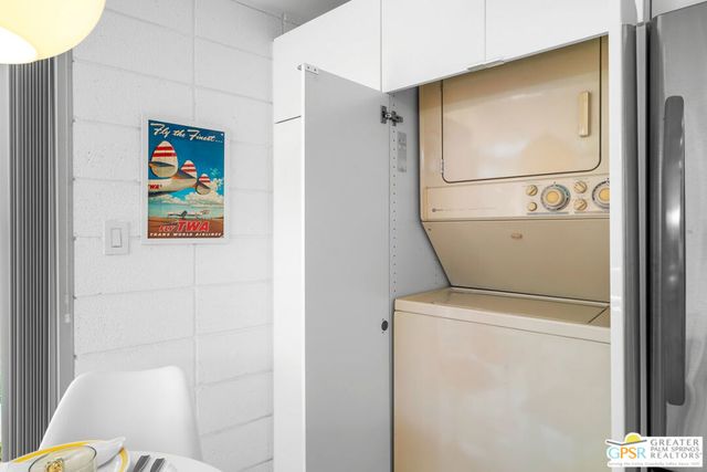 2244 E Tahquitz Canyon Way 8, Palm Springs, CA 92262