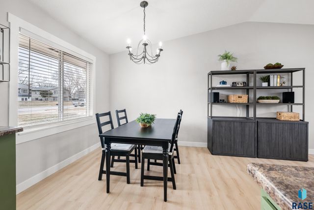 5704 W Walden Dr Drive, Sioux Falls, SD 57106