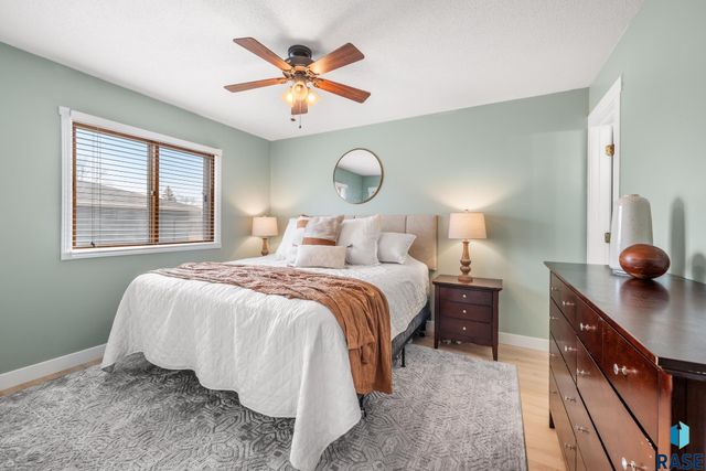 5704 W Walden Dr Drive, Sioux Falls, SD 57106