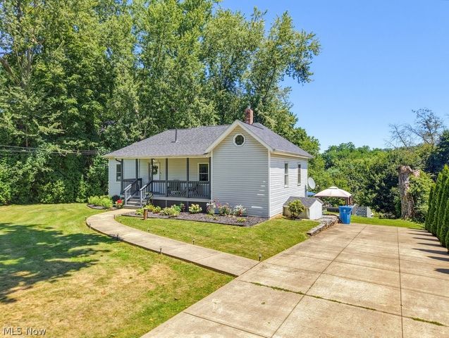 4185 Lake Vista Road, Akron, OH 44319
