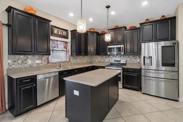 1303 SEA PINES WAY, Davenport, FL 33896