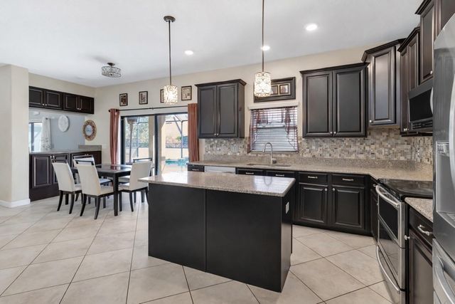 1303 SEA PINES WAY, Davenport, FL 33896