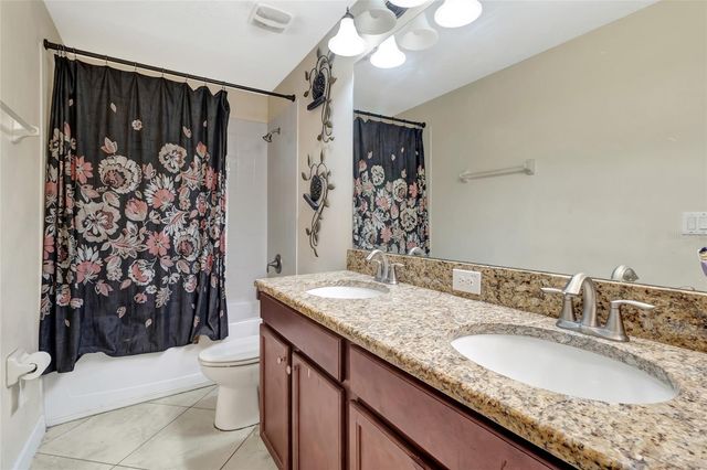 1303 SEA PINES WAY, Davenport, FL 33896