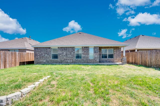 2609 Centurion Road, Glenn Heights, TX 75154
