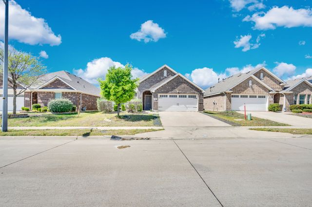 2609 Centurion Road, Glenn Heights, TX 75154