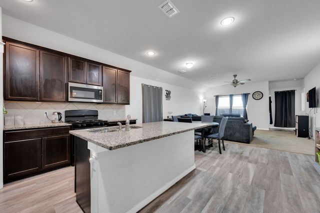 2609 Centurion Road, Glenn Heights, TX 75154