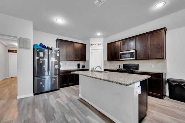 2609 Centurion Road, Glenn Heights, TX 75154