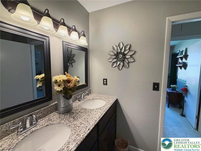 2321 Silo Drive, Forks Twp, PA 18040