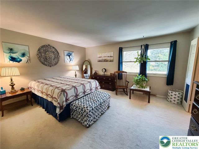 2321 Silo Drive, Forks Twp, PA 18040