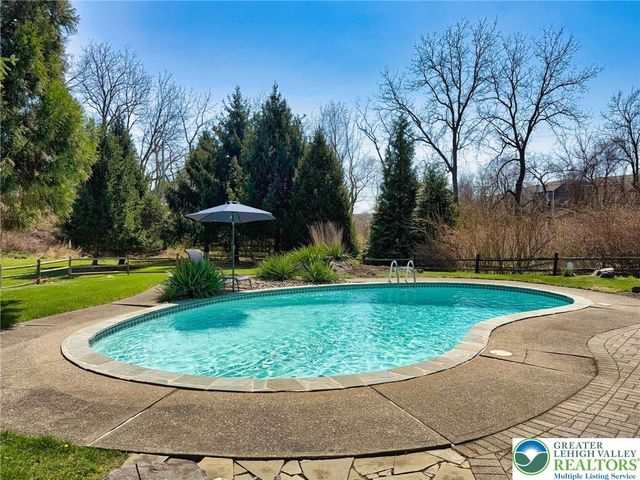 2321 Silo Drive, Forks Twp, PA 18040
