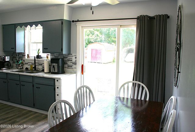 631 Flatlick Rd, Mt Washington, KY 40047