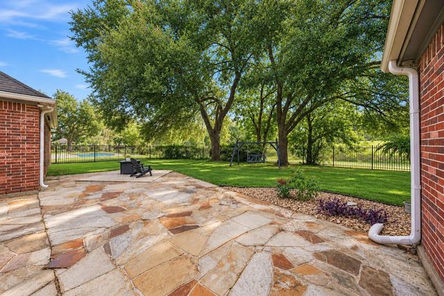 2519 E Pebble Beach Drive, Missouri City, TX 77459
