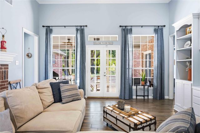 2519 E Pebble Beach Drive, Missouri City, TX 77459