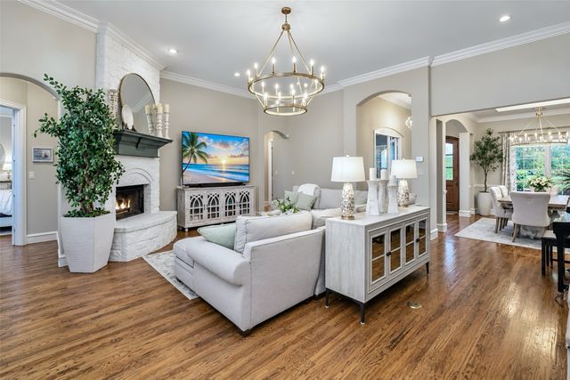 909 Amblewood Drive, Lucas, TX 75002
