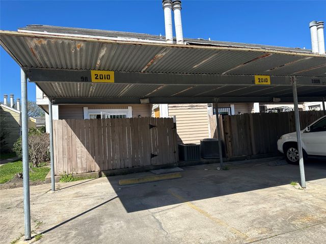 8405 Wilcrest Drive 2010, Houston, TX 77072