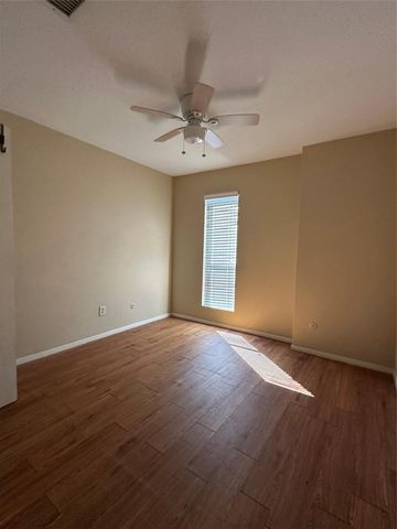 8405 Wilcrest Drive 2010, Houston, TX 77072