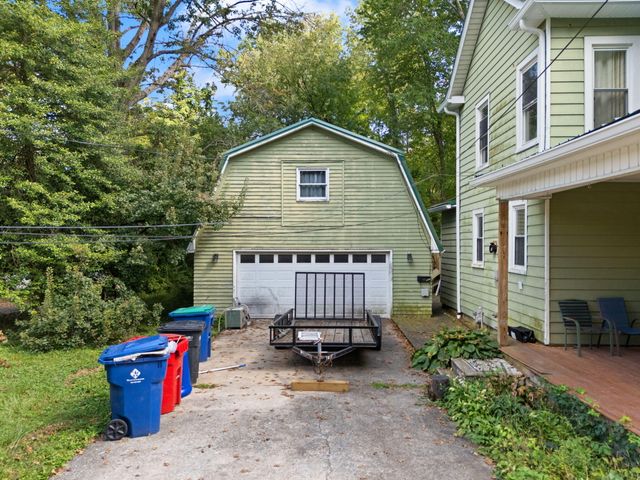 109 Bridge Avenue 109, Berea, KY 40403
